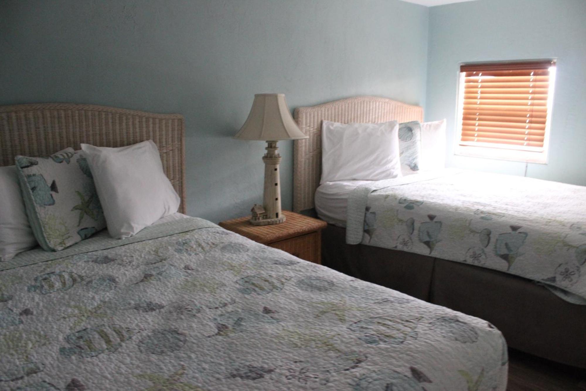 Shoreline Suites & Cabana Cottages - Beachfront دايتونا بيتش الغرفة الصورة