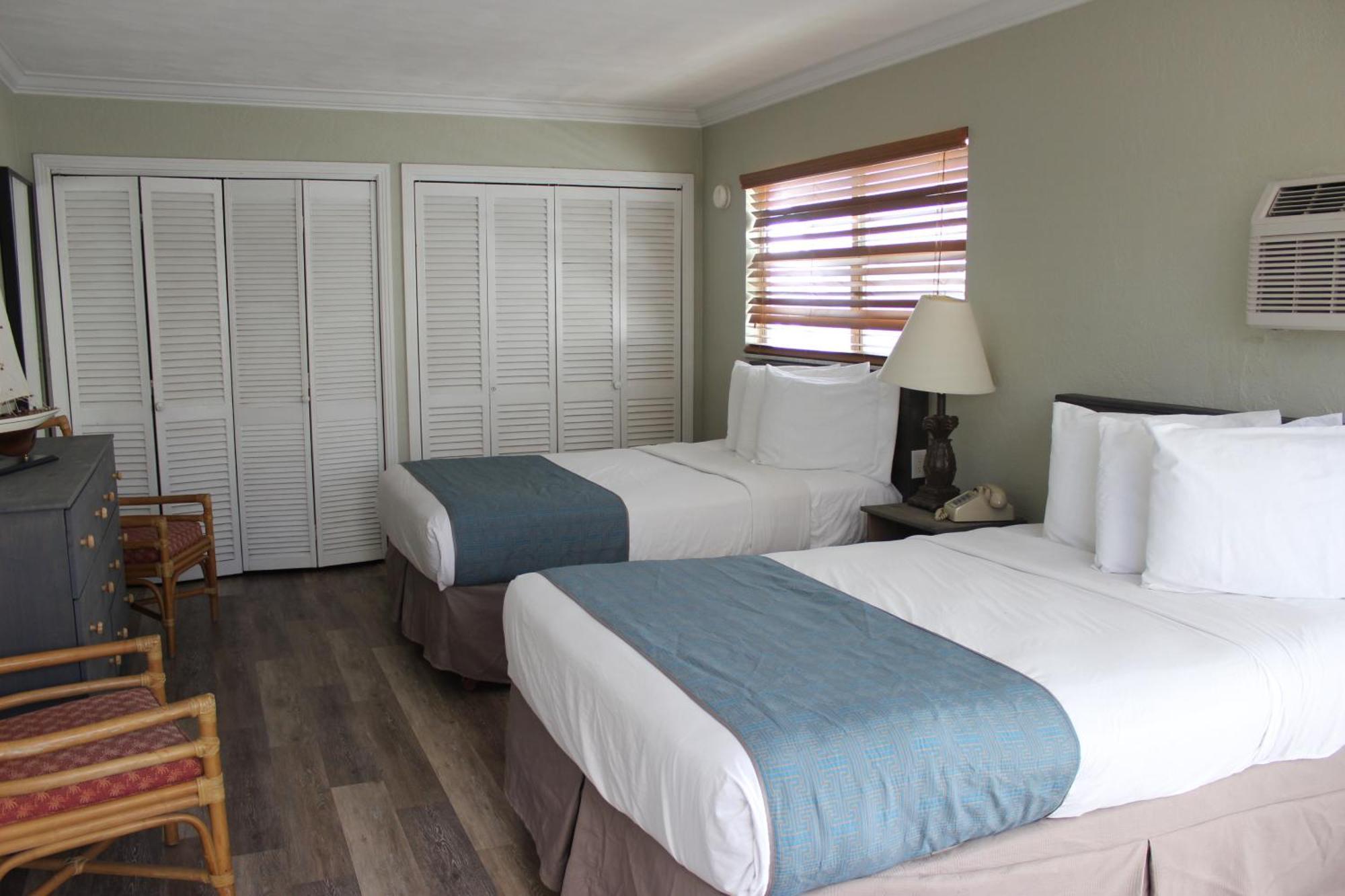 Shoreline Suites & Cabana Cottages - Beachfront دايتونا بيتش الغرفة الصورة