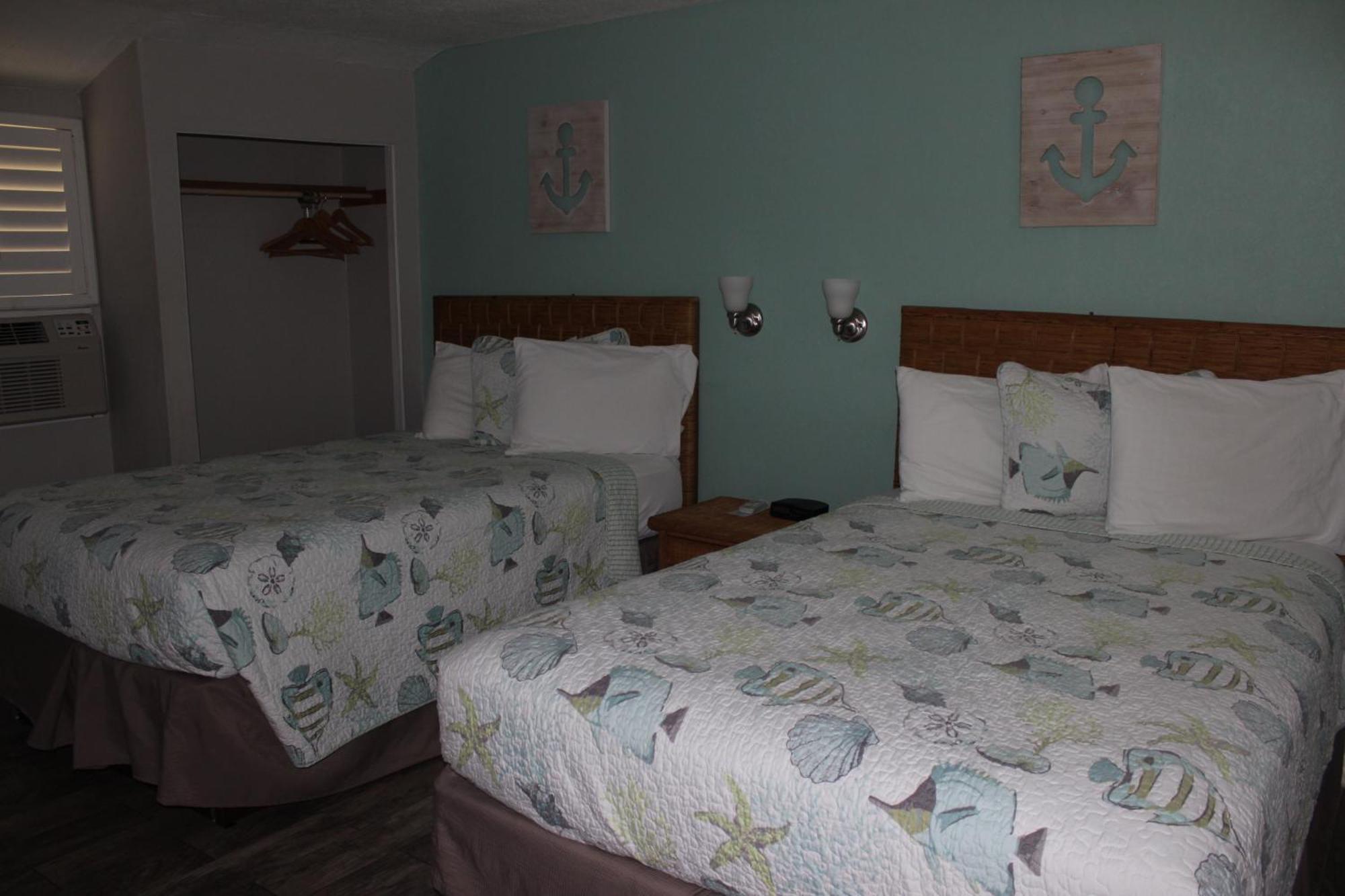 Shoreline Suites & Cabana Cottages - Beachfront دايتونا بيتش الغرفة الصورة