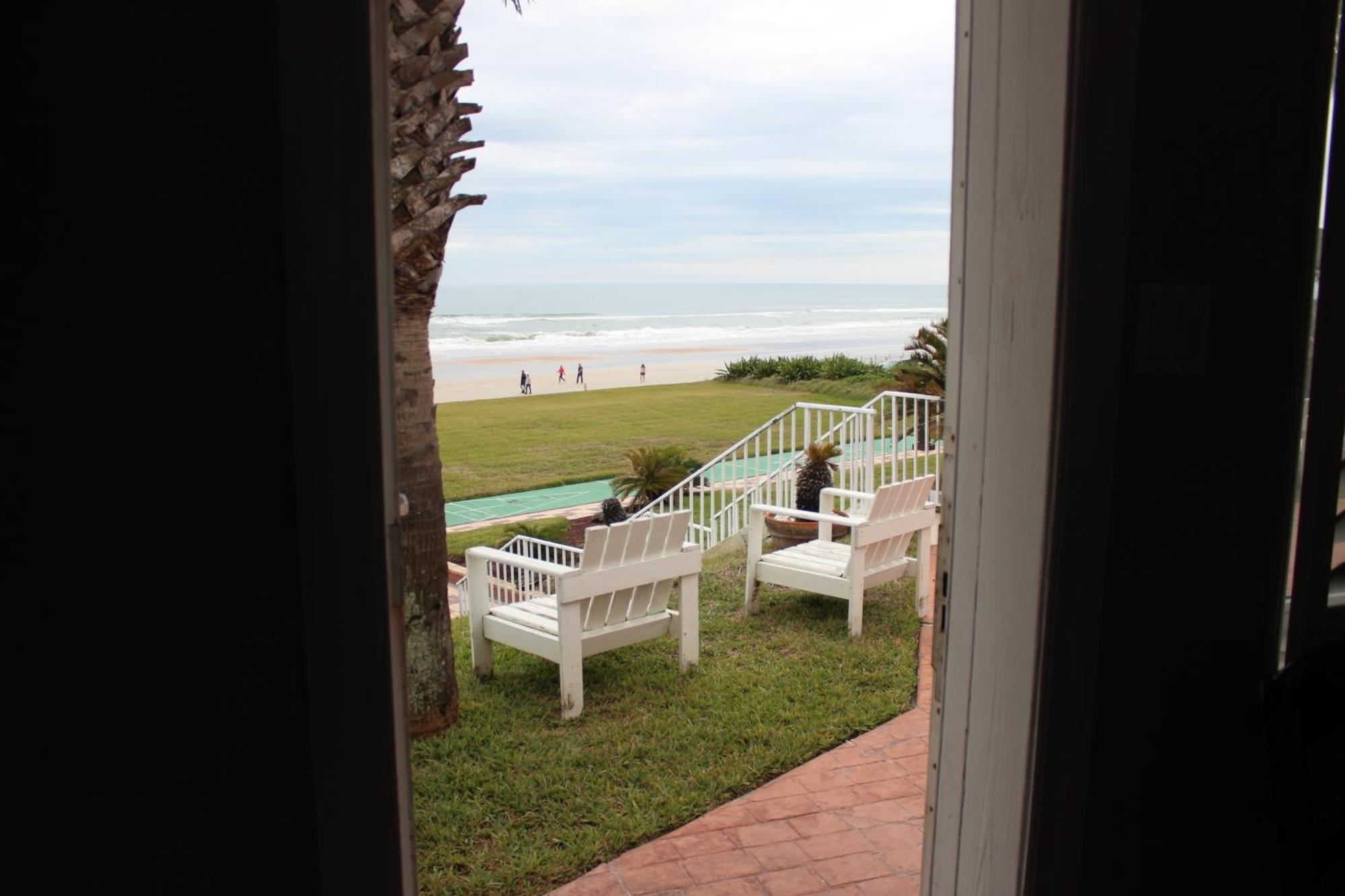 Shoreline Suites & Cabana Cottages - Beachfront دايتونا بيتش الغرفة الصورة