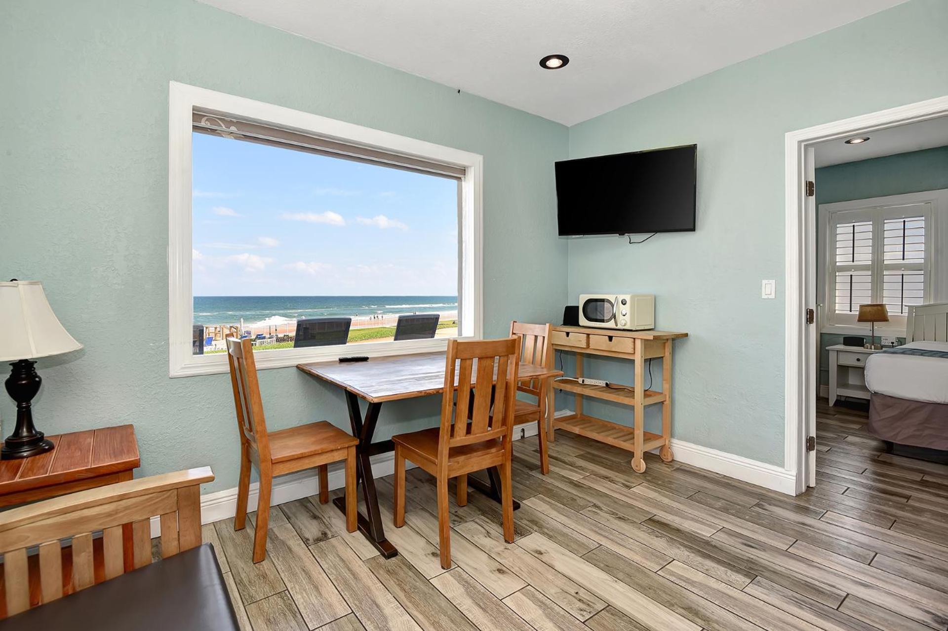 Shoreline Suites & Cabana Cottages - Beachfront دايتونا بيتش المظهر الخارجي الصورة