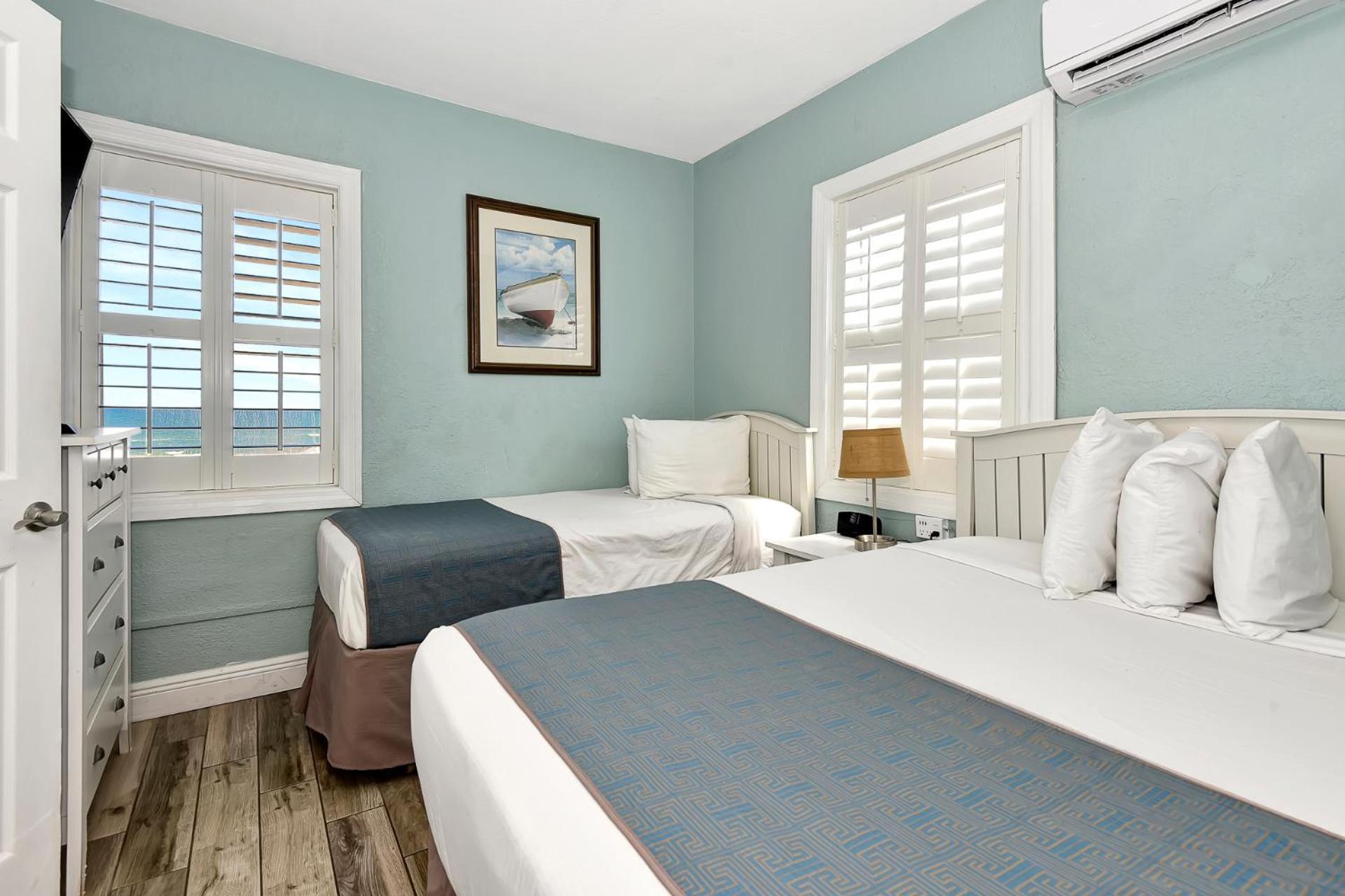 Shoreline Suites & Cabana Cottages - Beachfront دايتونا بيتش المظهر الخارجي الصورة