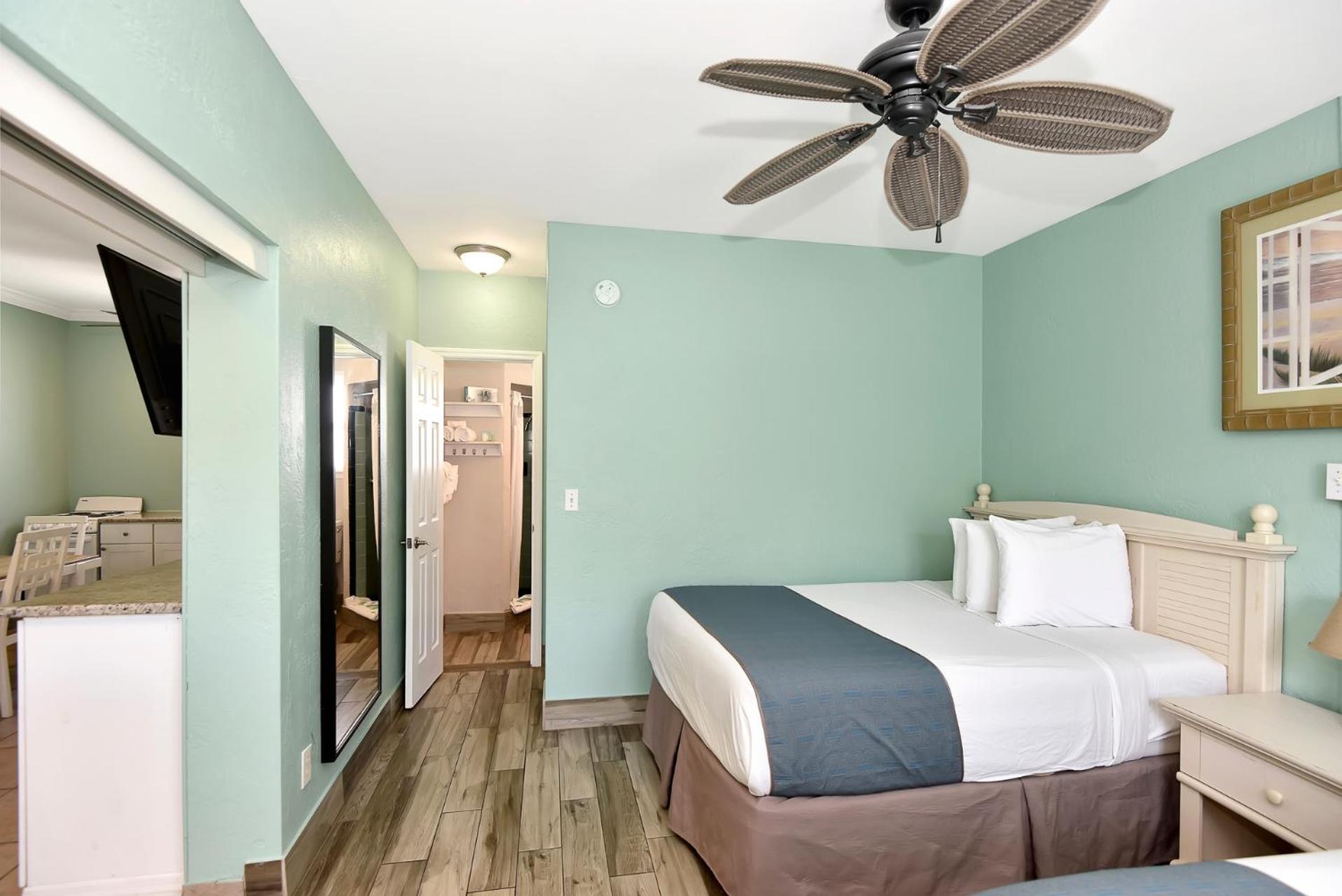 Shoreline Suites & Cabana Cottages - Beachfront دايتونا بيتش المظهر الخارجي الصورة